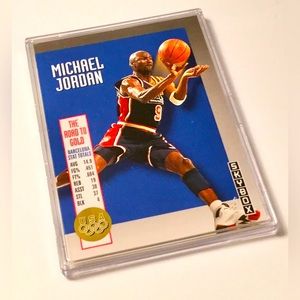 1992-93 Michael Jordan Skybox Olympic Team Card #USA11 Chicago Bulls W/Snap Case